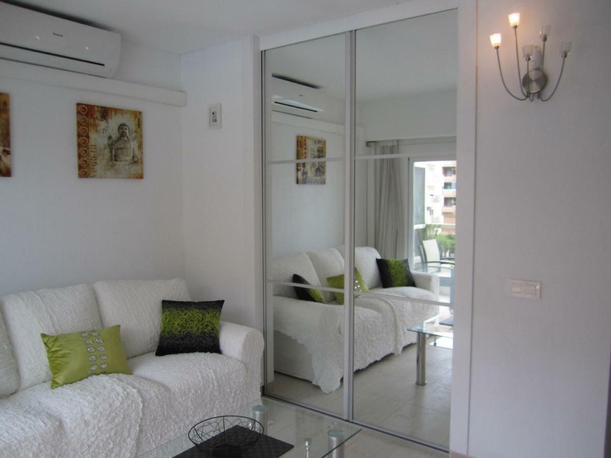 Hotel Apartamento Pyr Fuengirola Private Sunny Pool Side Ngoại thất bức ảnh
